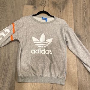Comfy Grey Adidas Crewneck in XS